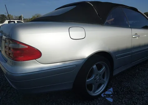 2002 Mercedes-Benz Clk 320 from USA, damaged, VIN WDBLK65G32T129155